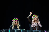 2012-06-29 - Rebecca & Fiona från Peace & Love, Borlänge