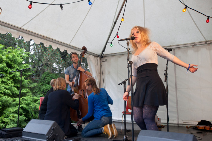 2012-06-29 - Olivias Poesiorkester från Peace & Love, Borlänge