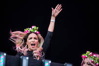 2012-06-29 - Rebecca & Fiona från Peace & Love, Borlänge