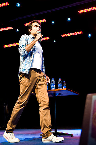 2012-06-30 - David Batra, stand up från Peace & Love, Borlänge