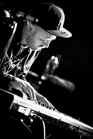 2012-06-29 - Mattias Hellberg & The Fur Heads från Peace & Love, Borlänge