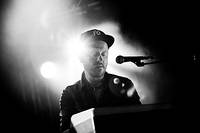 2012-06-29 - Mattias Hellberg & The Fur Heads från Peace & Love, Borlänge