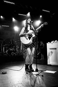 2012-06-30 - Christina Perri från Peace & Love, Borlänge