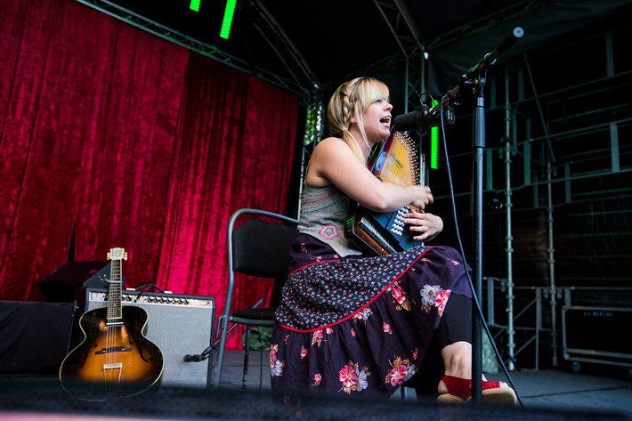 2012-06-30 - Basia Bulat från Peace & Love, Borlänge