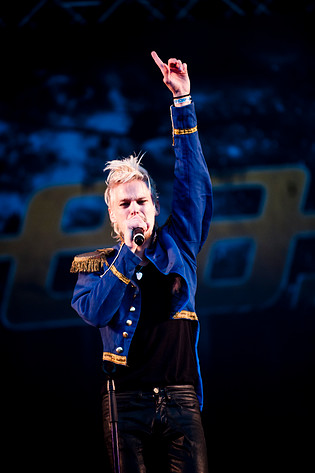 2012-07-07 - H.E.A.T från Getaway Rock, Gävle