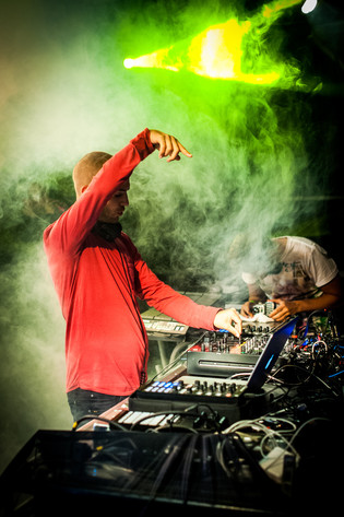 2012-07-14 - Darwin & Backwall från Open Air Housefestival, Växjö