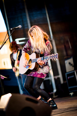 2012-07-18 - Lisa Miskovsky från Rådhustorget, Umeå