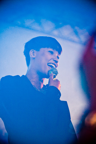 2012-07-27 - Icona Pop från Storsjöyran, Östersund
