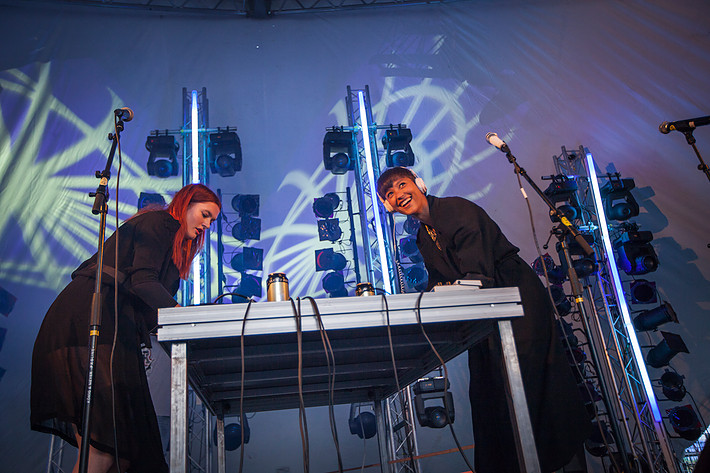 2012-07-27 - Icona Pop från Storsjöyran, Östersund