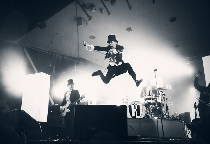 2012-07-28 - The Hives från Storsjöyran, Östersund