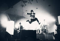 2012-07-28 - The Hives från Storsjöyran, Östersund