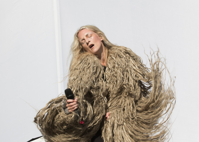 2012-08-05 - IAMAMIWHOAMI från Stockholm Music & Arts, Stockholm