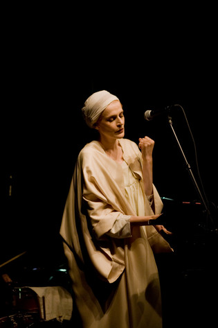 2012-08-09 - El Perro Del Mar från Way Out West, Göteborg