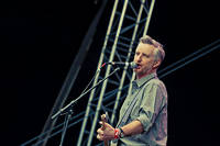 2012-08-10 - Billy Bragg från Way Out West, Göteborg