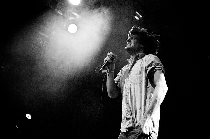 2012-08-10 - John Maus från Way Out West, Göteborg