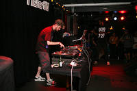 2012-08-08 - Loefah & MC Chunky från Way Out West, Göteborg