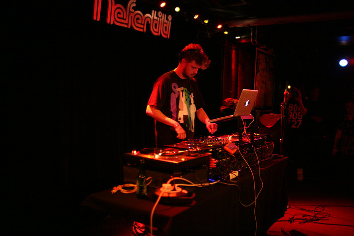 2012-08-08 - Loefah & MC Chunky från Way Out West, Göteborg
