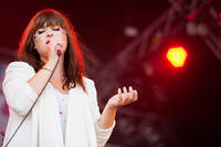2012-08-17 - Linnea Henriksson från Malmöfestivalen, Malmö