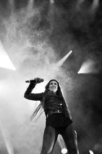 2012-08-17 - Amaranthe från Liseberg, Göteborg