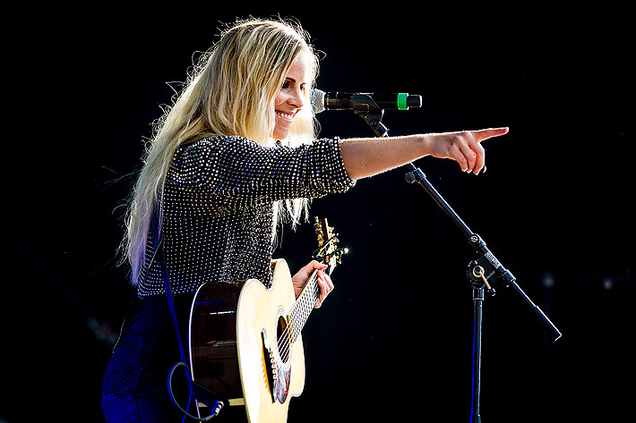 2012-08-19 - Lisa Miskovsky från Götaplatsen, Göteborg