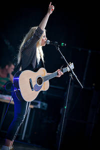 2012-08-19 - Lisa Miskovsky från Götaplatsen, Göteborg
