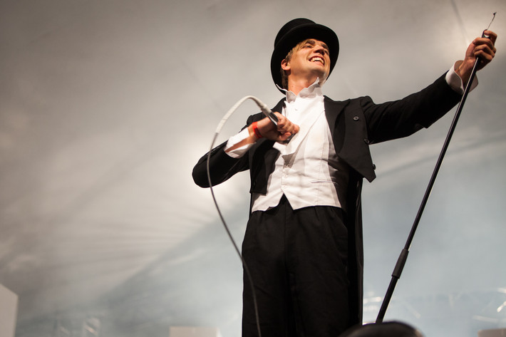 2012-08-22 - The Hives från Malmöfestivalen, Malmö