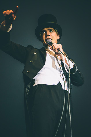 2012-08-22 - The Hives från Malmöfestivalen, Malmö