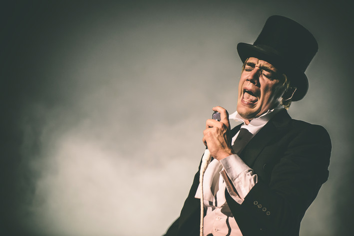 2012-08-22 - The Hives från Malmöfestivalen, Malmö