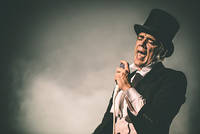 2012-08-22 - The Hives från Malmöfestivalen, Malmö