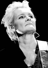 2012-11-15 - Eva Dahlgren från Kulturens hus, Luleå