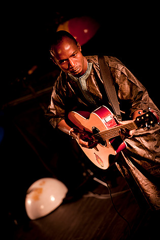 2012-11-17 - Sidi Touré från Stora Teatern, Göteborg