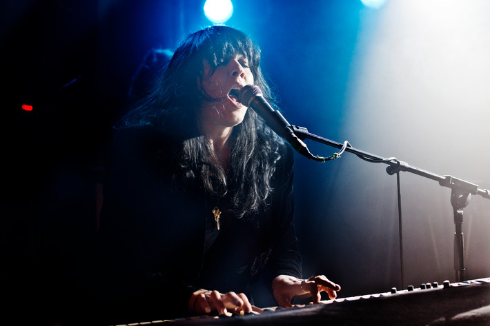 2012-12-01 - Sibille Attar från Debaser Slussen, Stockholm