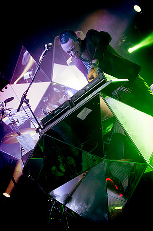 2012-12-11 - Yeasayer från Pustervik, Göteborg