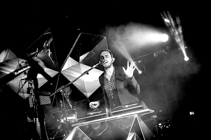 2012-12-11 - Yeasayer från Pustervik, Göteborg