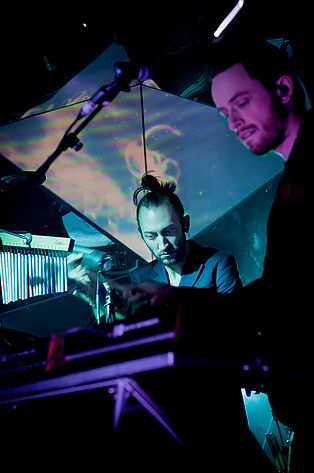 2012-12-11 - Yeasayer från Pustervik, Göteborg