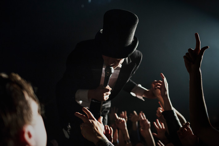 2013-02-02 - The Hives från Conventum, Örebro