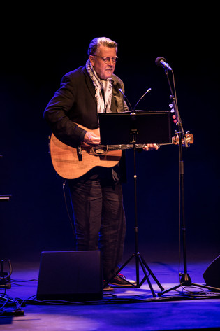 2013-02-28 - Mikael Wiehe från Södra Teatern, Stockholm