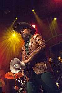2013-03-19 - El Doom and The Born Electric från Komplex 457, Zürich