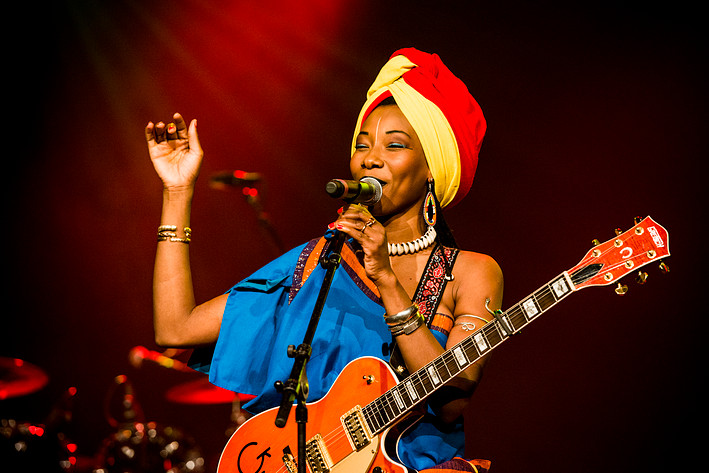 2013-03-24 - Fatoumata Diawara från Delight Studios, Stockholm