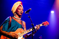 2013-03-24 - Fatoumata Diawara från Delight Studios, Stockholm