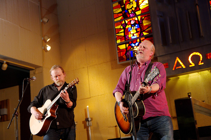 2013-04-02 - Plura & Carla från Tegskyrkan, Umeå