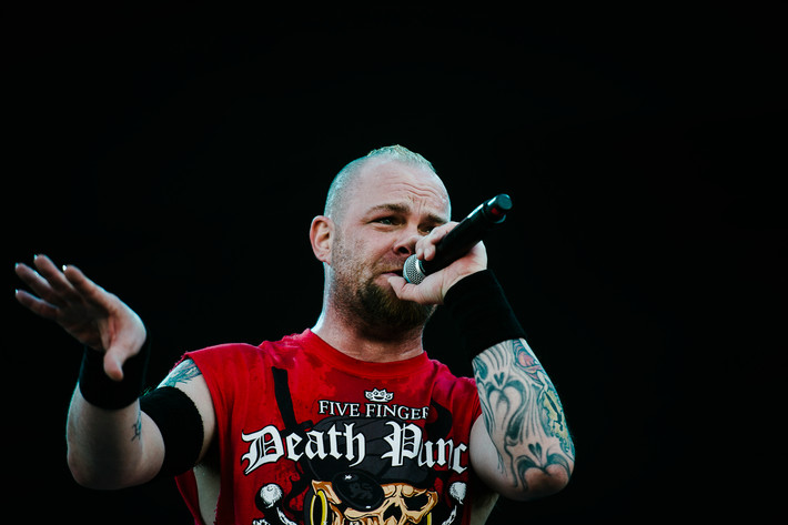 2013-06-06 - Five Finger Death Punch från Sweden Rock Festival, Sölvesborg