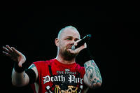 2013-06-06 - Five Finger Death Punch från Sweden Rock Festival, Sölvesborg