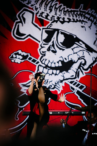 2013-06-07 - Leningrad Cowboys från Sweden Rock Festival, Sölvesborg
