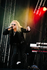 2013-06-07 - Treat från Sweden Rock Festival, Sölvesborg