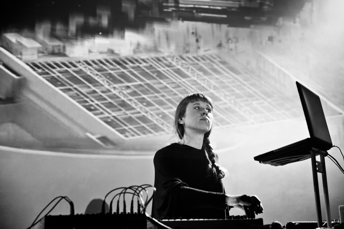 2013-06-08 - Holly Herndon från Uppsala Konsert & Kongress, Uppsala