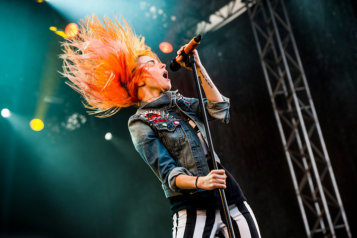 2013-06-27 - Paramore från Bråvalla, Norrköping