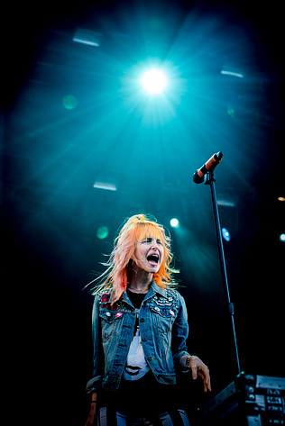2013-06-27 - Paramore från Bråvalla, Norrköping