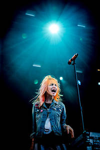 2013-06-27 - Paramore från Bråvalla, Norrköping