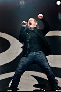 2013-06-28 - Stone Sour från Bråvalla, Norrköping